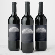 Elegancia iluminada por luna: botella de vino con 