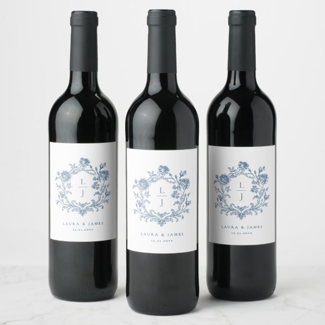 Etiqueta Para Botella De Vino Elegant Blue Floral Crest Monogram Wedding (Botellas)