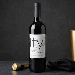 Etiqueta Para Botella De Vino Elegante Cumpleaños Cincuenta y Fabuloso en Blanco