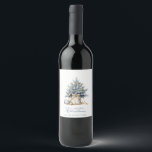 Etiqueta Para Botella De Vino Elegante Merry Christmas Tree Gold Blue Custom Nam<br><div class="desc">Elegante Sello de vino con el nombre azul del árbol de navidad de oro - toque festivo y refinado para sus bebidas de vacaciones! Aumente sus bebidas de vacaciones con nuestra elegante etiqueta de botella de Navidades. Esta hermosa etiqueta presenta un árbol de Navidad pintado a mano en suaves tonos...</div>