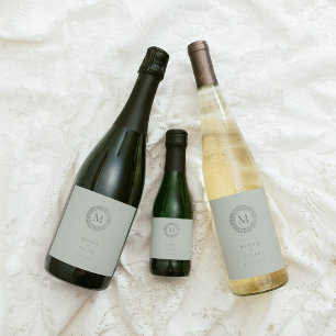 Etiqueta Para Botella De Vino Elegante Monograma de Wreath Plateado Deco
