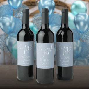Etiqueta Para Botella De Vino Ella Dijo Sí Fiesta de Compromiso Corazón Azul Pol