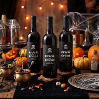 Favor de fiesta de Halloween con calavera y huesos