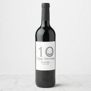 Etiqueta Para Botella De Vino Feliz 10° aniversario fecha gris emoji negrita