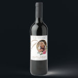 Etiqueta Para Botella De Vino Floral 90th Birthday White Gold Personalizado Foto<br><div class="desc">Sello de Personalizado fotográfico con de oro blanco Floral 90. Cartel de 90 años de fiesta floral y botánica delicada y femenina. Cuenta con hermosas flores alrededor de la foto de la persona de cumpleaños, ¡todo con un toque de austeridad vintage! El diseñador siempre está listo para ayudar, contacta con...</div>