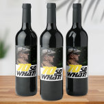 Etiqueta Para Botella De Vino Funny 70, así que qué cita foto 70 cumpleaños<br><div class="desc">Gracioso 70,  así que qué cita foto 70 de la etiqueta de vino de cumpleaños. Un texto motivacional y divertido 70 Así que lo que es genial para una persona con sentido del humor. El texto es de color amarillo y negro. Añade tu foto. Puedes cambiar la edad.</div>