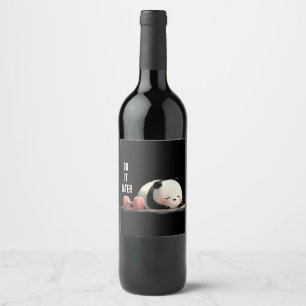 Etiqueta Para Botella De Vino Gimnasio Panda Cansado – Arte Divertido y Lindo de
