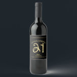 Etiqueta Para Botella De Vino Glam Gold 21st Birthday Fiesta<br><div class="desc">Fiesta Glam Gold 21st Birthday. Las etiquetas de fiesta dorada, negra y glam presentan un texto elegante con un Relieve metalizado de color oro falso texturado. ¡Esta es una gran elección de etiqueta para el increíble cumpleaños 21 de cualquiera! También hay artículos de fiesta y decoraciones disponibles en Metro-Event.com y...</div>