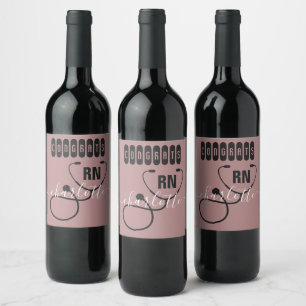 Etiqueta Para Botella De Vino Graduación de enfermeras registradas de RN person