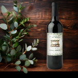 Etiqueta Para Botella De Vino Granja de mercado de granjeros bienvenidos a ducha<br><div class="desc">Hermoso bosque y eucalipto verde sabio y diseño poster de señas "Bienvenida" del mercado de los granjeros boutique. El ambiente rústico y anticuado de la fachada se combina con el mobiliario de madera y el eucalipto de los alrededores,  que recuerda a un mercado italiano o rural al aire libre.</div>