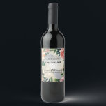 Etiqueta Para Botella De Vino Guirnalda del jardín sereno: Elegancia floral past<br><div class="desc">Descubre la elegancia tranquilizadora de nuestro diseño " Corona de jardín sereno". Esta hermosa pieza presenta un fondo de acuarela en tonos azules ahumados y gris-amarillento suaves, creando un telón de fondo sereno para tu evento. En el corazón del diseño, una delicada corona de verdes frondosos rodea encantadoras rosas rosadas...</div>