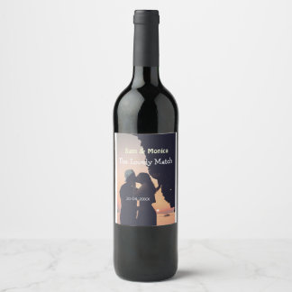 Etiqueta Para Botella De Vino la encantadora pareja de novios nombre fecha de bo