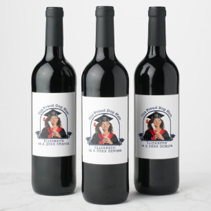 Etiqueta Para Botella De Vino La Mamá de Perro Orgulloso es una graduación senio