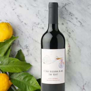 Etiqueta Para Botella De Vino La pequeña bendición va camino de la Invitación de