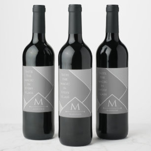 Etiqueta Para Botella De Vino Líneas curvadas geométricas onduladas de color neg