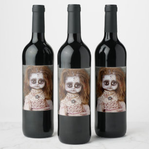 Etiqueta Para Botella De Vino Muñeca de porcelana vintage embrujada de SlipperyJ