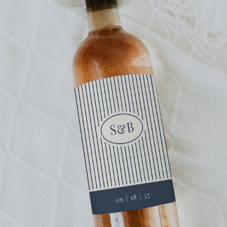 Etiqueta Para Botella De Vino Navy & Crema Clásico Pinstripe Monograma de Boda