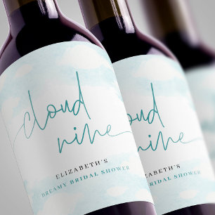 Etiqueta Para Botella De Vino Nueve nubes de lluvia azul y blanca soñadora