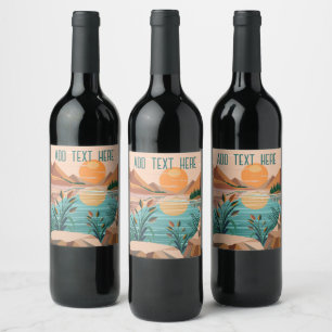 Etiqueta Para Botella De Vino Paisaje de puesta de sol en un lago de montaña tra