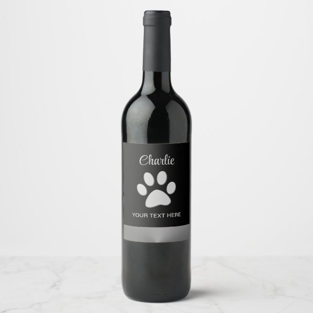 Etiqueta Para Botella De Vino Paw de perro plateado sobre fondo negro (Anverso)