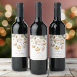 Etiqueta Para Botella De Vino Pinos nevados de Boho Merry Christmas<br><div class="desc">Navidades fiesta de vacaciones boho de nieve Navidades botellas personalizadas etiquetas color de agua marrón pastel rosa oro baubles ramas de pino nevado oro rociar Navidades elegantes botellas de vino</div>
