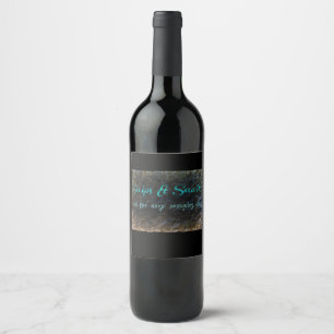 Etiqueta Para Botella De Vino Trozos de caracoles y colas de cachorros de perro