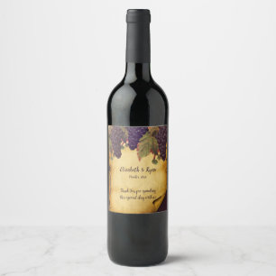 Etiqueta Para Botella De Vino Uvas pintadas a mano en papel viejo y rústico