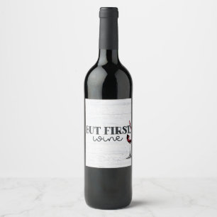 Etiqueta Para Botella De Vino Vino Rojo Vertido En Madera Blanco