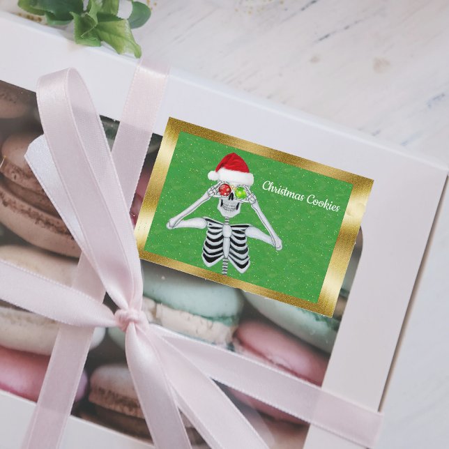 Etiqueta Para Comida Navidades divertidos esqueleto brillantes Ornament (Fun Christmas skeleton with gold border holding shiny ornaments on green food container labels.)