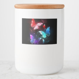 Etiqueta Para Comida Tres mariposas brillantes en el fondo nocturno