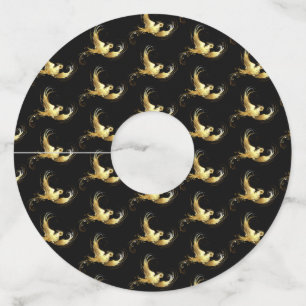 Etiqueta Para Copas De Vino Ave dorada sobre fondo negro