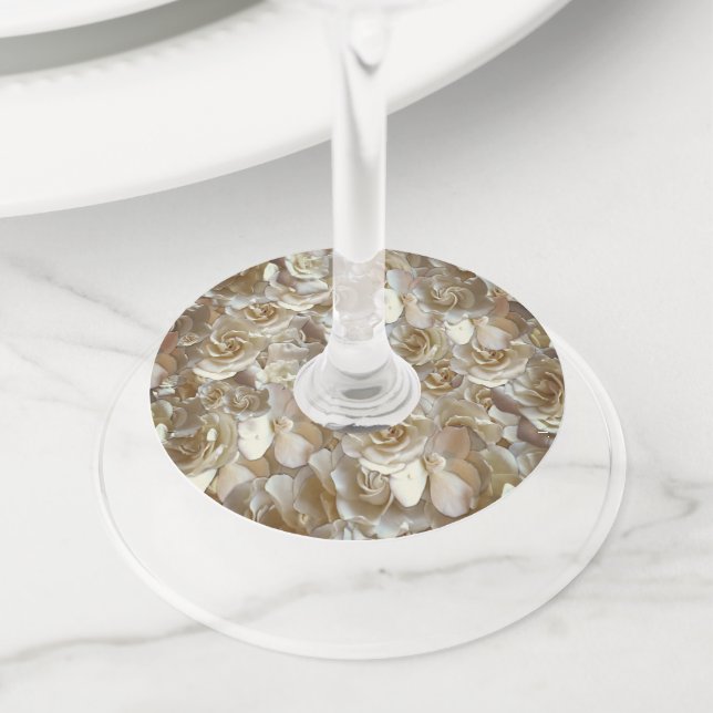 Etiqueta Para Copas De Vino Muchos pétalos hermosos de rosa (Detalle)