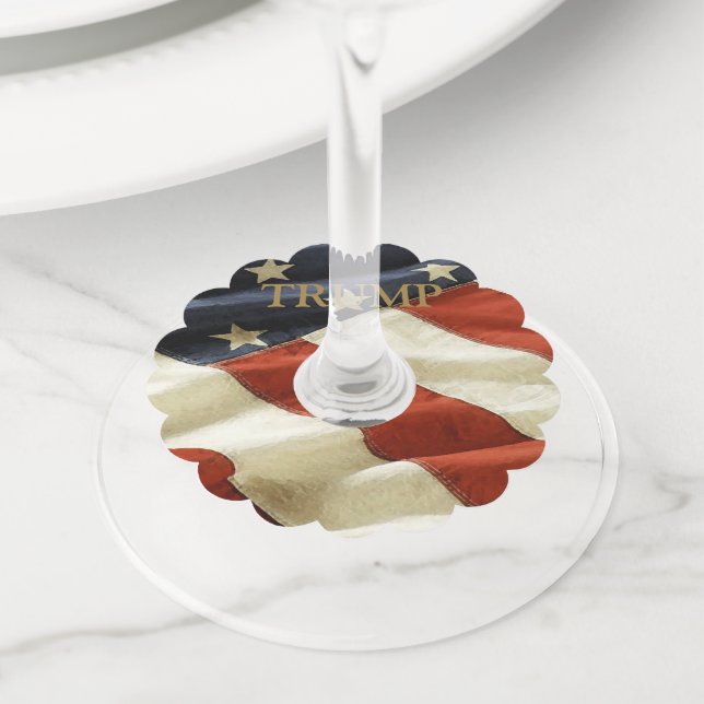 ETIQUETA PARA COPAS DE VINO TRUMP (Detalle)