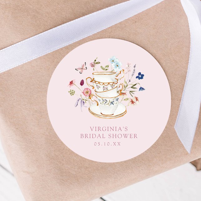 Etiqueta para Desayuno de Despedida de Soltera de  (Pink Tea Party Bridal Shower Round Sticker by Painted Paperie
)