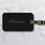 Etiqueta Para Maletas Añadir nombre Negro personalizado simple<br><div class="desc">Haga clic en "Personalizar" para personalizar el texto y/o cambiar el color de fondo.
¡Hace un gran regalo de vacaciones para una muchacha que ama la magia de los unicornios! Llenador de existencias de Guay,  regalo de cumpleaños o regalo de vacaciones.</div>