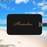 Etiqueta Para Maletas Añadir nombre Oro simple negro personalizado<br><div class="desc">Haga clic en "Personalizar" para personalizar el texto y/o cambiar el color de fondo. ¡Hace un gran regalo de vacaciones para una muchacha que ama la magia de los unicornios! Llenador de existencias de Guay,  regalo de cumpleaños o regalo de vacaciones.</div>