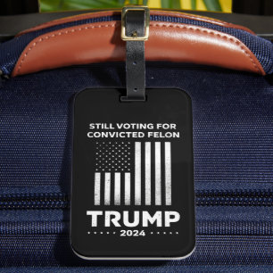 Etiqueta Para Maletas Aún votando por el delincuente convicto Trump 2024