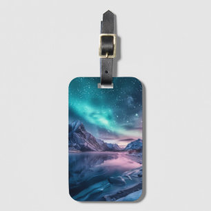 Etiqueta Para Maletas Aurora Borealis sobre el paisaje montañoso nevado