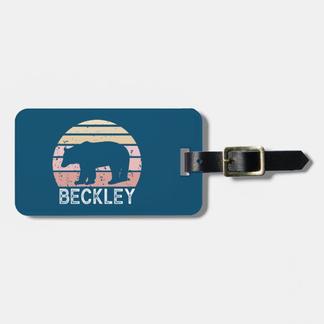 Etiqueta Para Maletas Beckley West Virginia Retro Bear (Frente Horizontal)