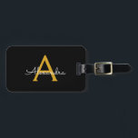 Etiqueta Para Maletas Black Gold Girly Script Monograma Nombre moderno<br><div class="desc">Monograma negro y dorado Añade tu propio nombre Script etiqueta de bolsa para el equipaje La etiqueta de la bolsa hace el dulce perfecto de 16 años,  boda,  ducha de novia,  ducha de bebé o regalo de soltera para alguien que decora su habitación con estilo.</div>