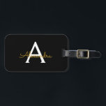 Etiqueta Para Maletas Black Gold Girly Script Monograma Nombre moderno<br><div class="desc">Monograma negro y dorado Añade tu propio nombre Script etiqueta de bolsa para el equipaje La etiqueta de la bolsa hace el dulce perfecto de 16 años,  boda,  ducha de novia,  ducha de bebé o regalo de soltera para alguien que decora su habitación con estilo.</div>