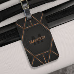 Etiqueta Para Maletas Black Gold Luxury Modern Minimal Resumen<br><div class="desc">Una etiqueta de equipajes abstracta de estilo lujoso y fresco con un diseño geométrico en negro y oro. Personalice con su monograma y nombre.</div>