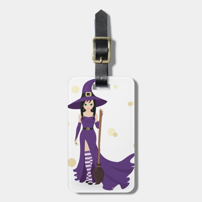 Etiqueta Para Maletas Bruja Morada con Escoba  (Frente Vertical)