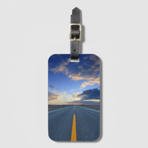 Etiqueta Para Maletas Carretera en el día de la salida del sol