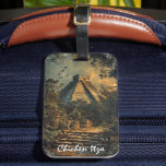 Etiqueta Para Maletas Chichen Itza México Viajes de arte<br><div class="desc">Esta es una impresionante obra de arte de Chichen Itza en una etiqueta de equipaje que presenta el famoso monumento y destino de viaje en México. Funciona como un recuerdo de viaje y una idea de regalo para cada turista. Haga de este producto su propio y compre ahora.</div>