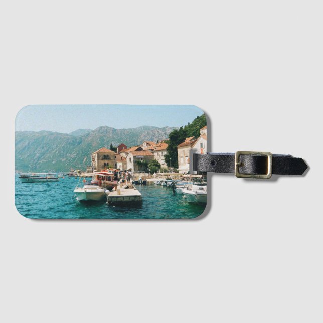 Etiqueta Para Maletas Ciudad costera de Perast, Montenegro (Anverso horizontal)
