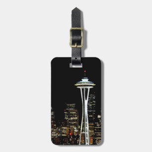 Etiqueta Para Maletas El horizonte de Seattle por la noche, con la aguja