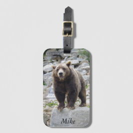 Etiqueta Para Maletas El oso Kodiak de pie en una roca