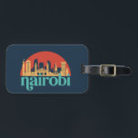Etiqueta Para Maletas El paisaje de la ciudad de Nairobi en el horizonte<br><div class="desc">Diseño de ciudad de estilo vintage y retro con un hermoso paisaje, atracción turística y arte de paisajes urbanos. rascacielos Guay y artículos de ilustracion de silueta de construcción para turistas y viajeros. Perfecto como recuerdo para volver a casa cuando estés de viaje. Guarde la memoria de sus viajes y...</div>