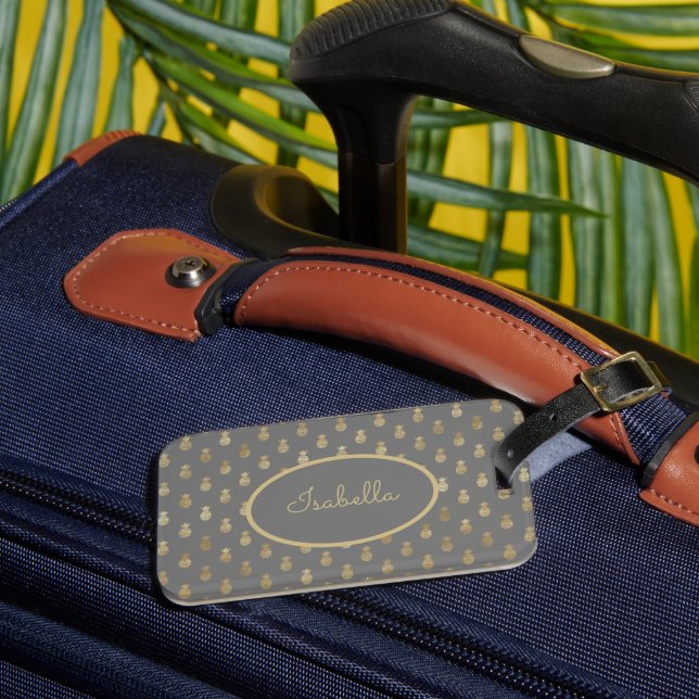 Etiqueta Para Maletas Elegante Gris y Oro Piña Personalizada (Anverso In situ 3)